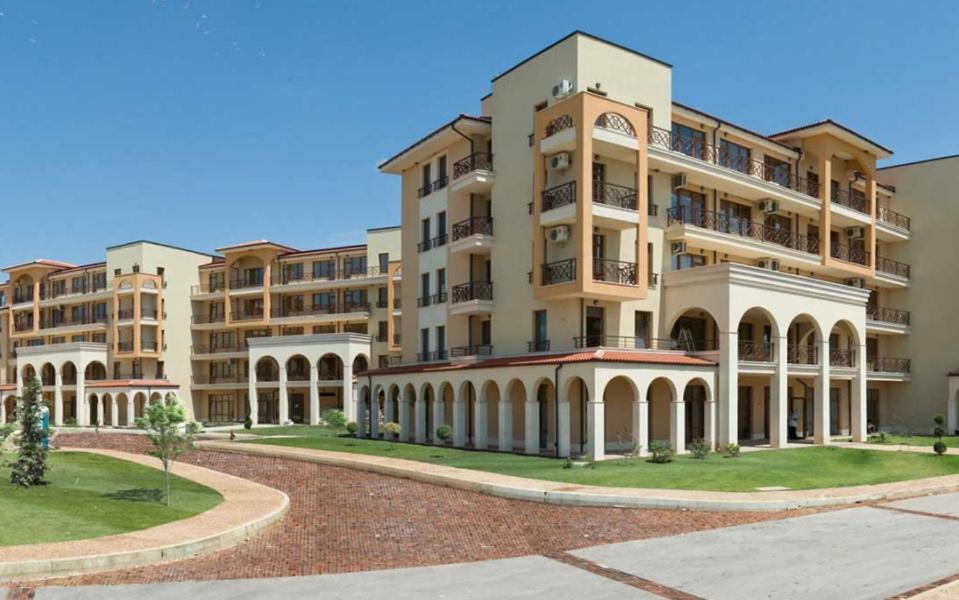 Lighthouse Golf Resort & Spa Apartments بالشيك المظهر الخارجي الصورة
