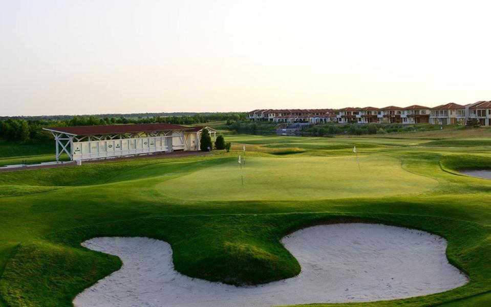 Lighthouse Golf Resort & Spa Apartments بالشيك المظهر الخارجي الصورة